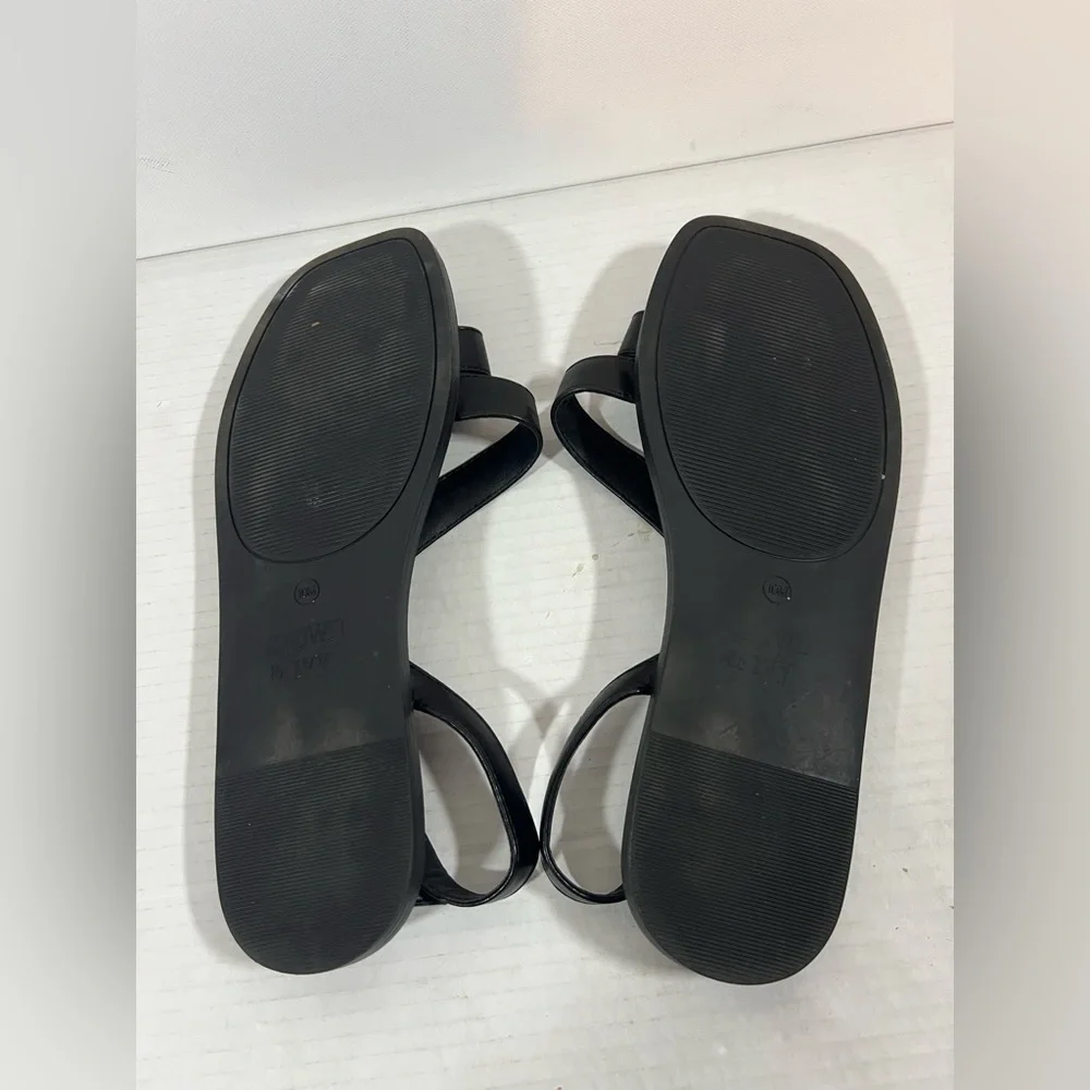 Bexley Chain Flat Sandals from Crown & Ivy  Size 10